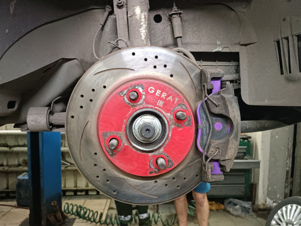 Для тех, кто хочет тормозить — Ford Fiesta (Mk V), 1,6 л, 2007 года ...