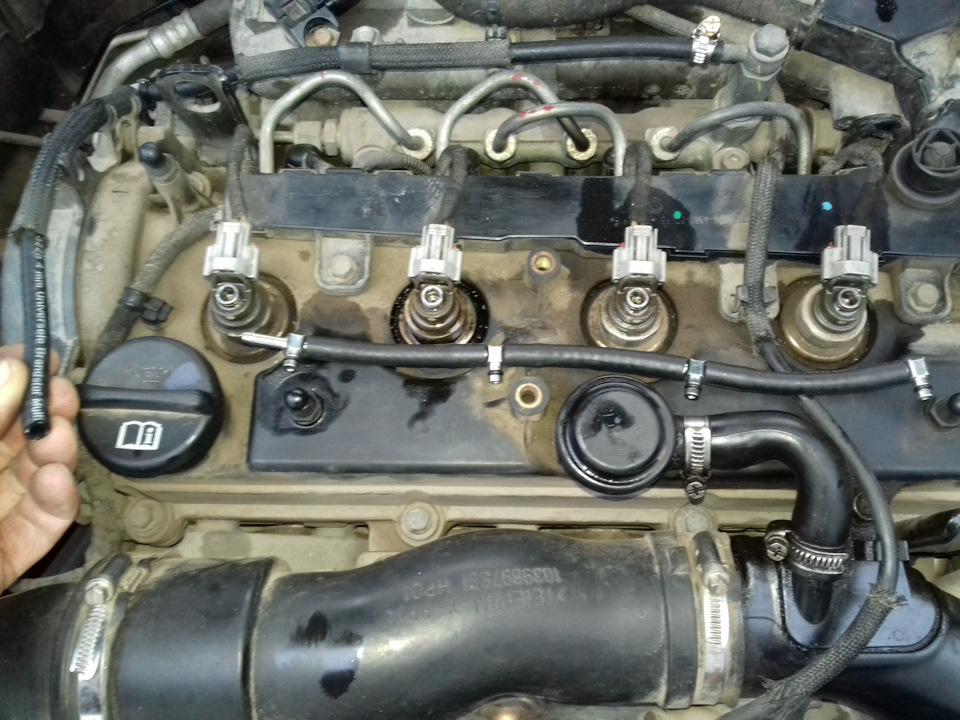 по идее давления в обратке как такового нет поэтому хотел стыки на пластиковые хомуты посадить но незнаю как они себя поведут через год от горячего движка поэтому решил металл. хомуты — Opel Astra J