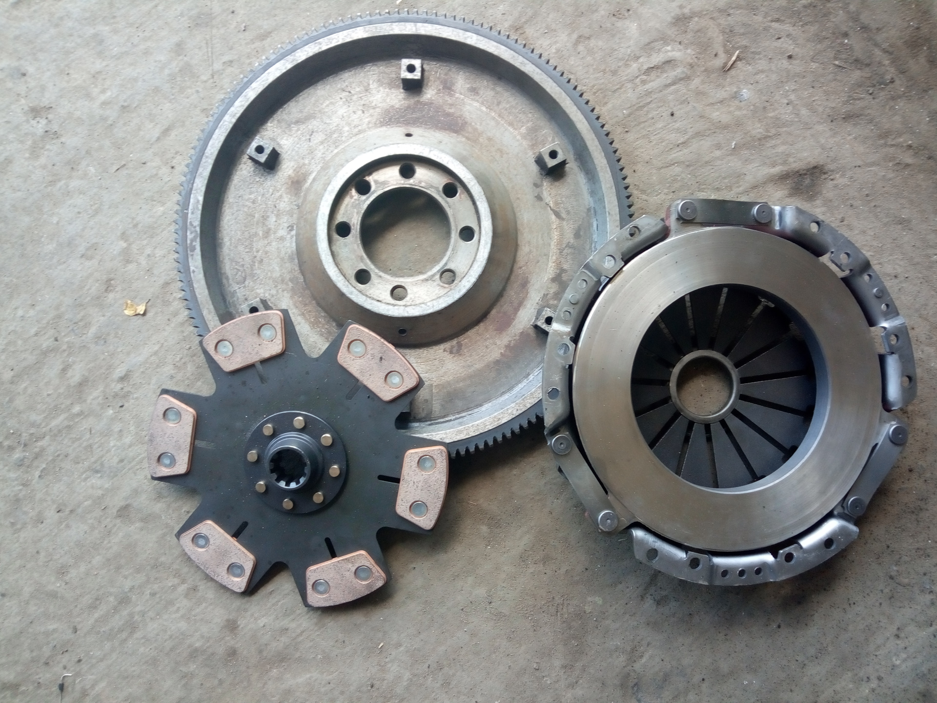 Диск муфты м62. Диск сцепления двухдисковый камаз муфта сцепления. 22. Диск фрикционный 250200531. Корзина дт 75 а 41 корзина сцепления.