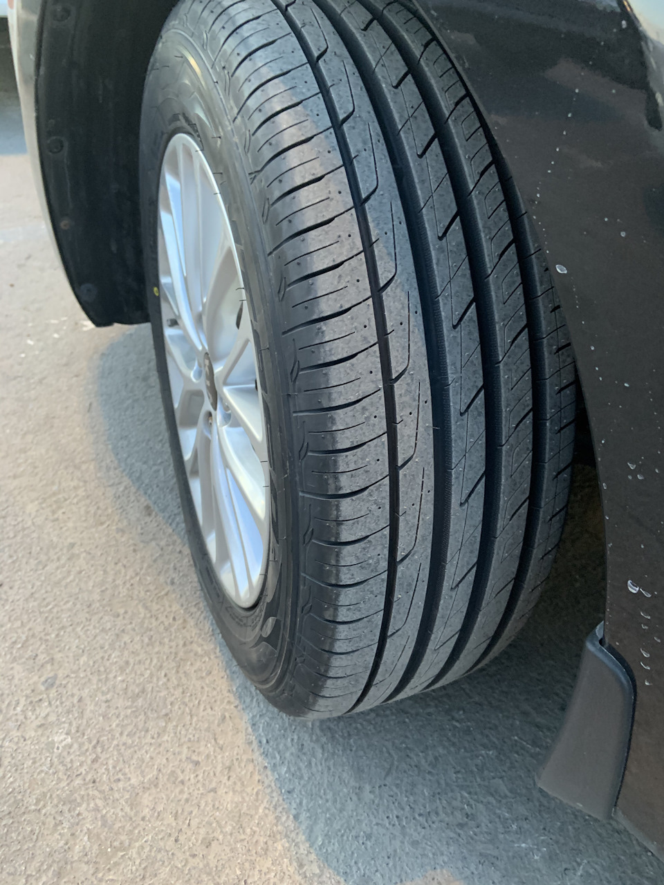 Резина нитто r15. Nitto 195/60 r15. Nitto4nd-102. Нитто шины. Резина Nitto.