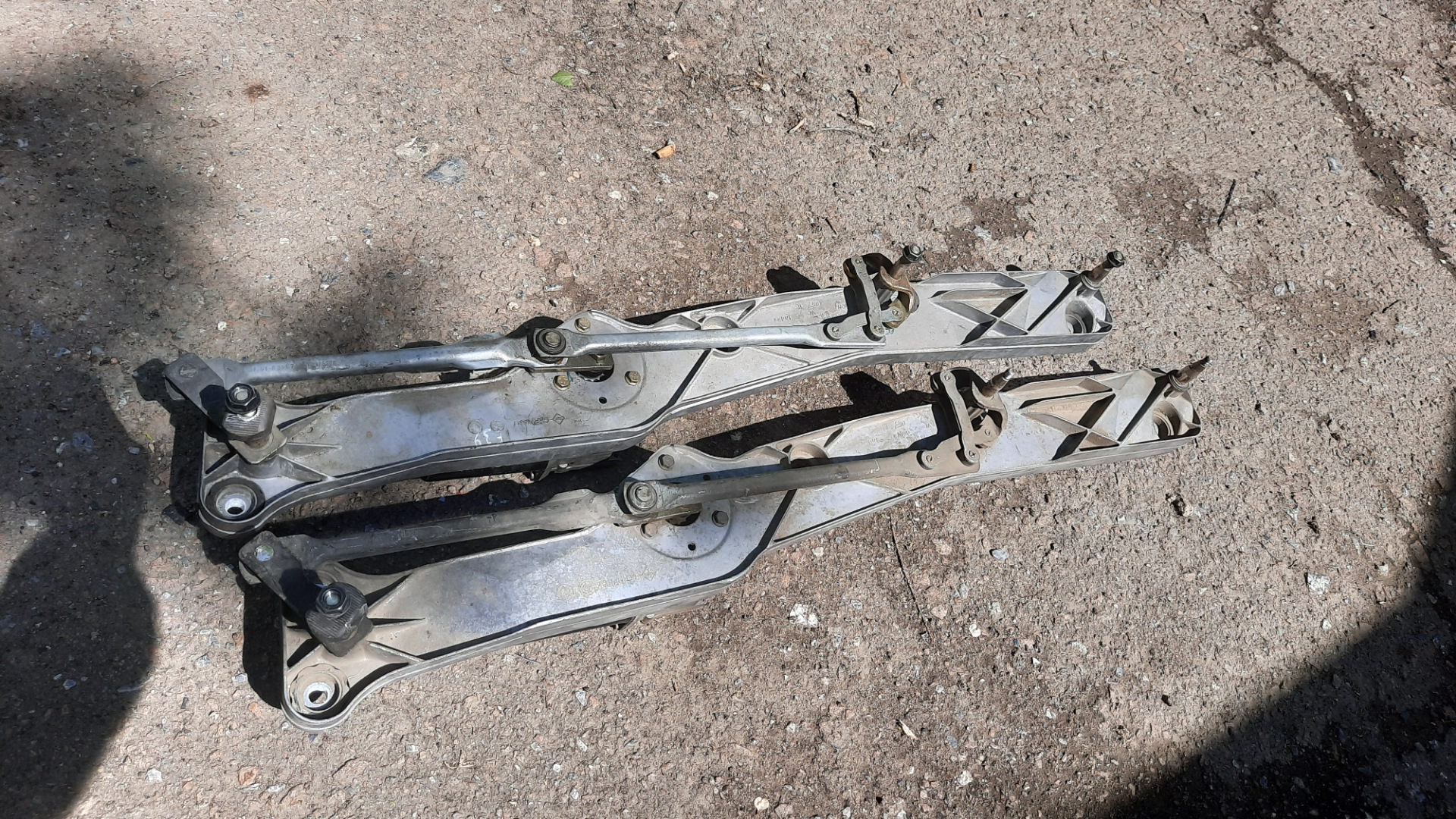 Замена трапеции дворников — BMW 5 series Touring (E39), 2,8 л, 1998 ...