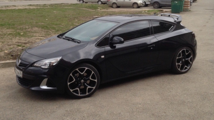 Отзыв об Opel Astra J GTC Turbo ( л.с.) MT г.в.