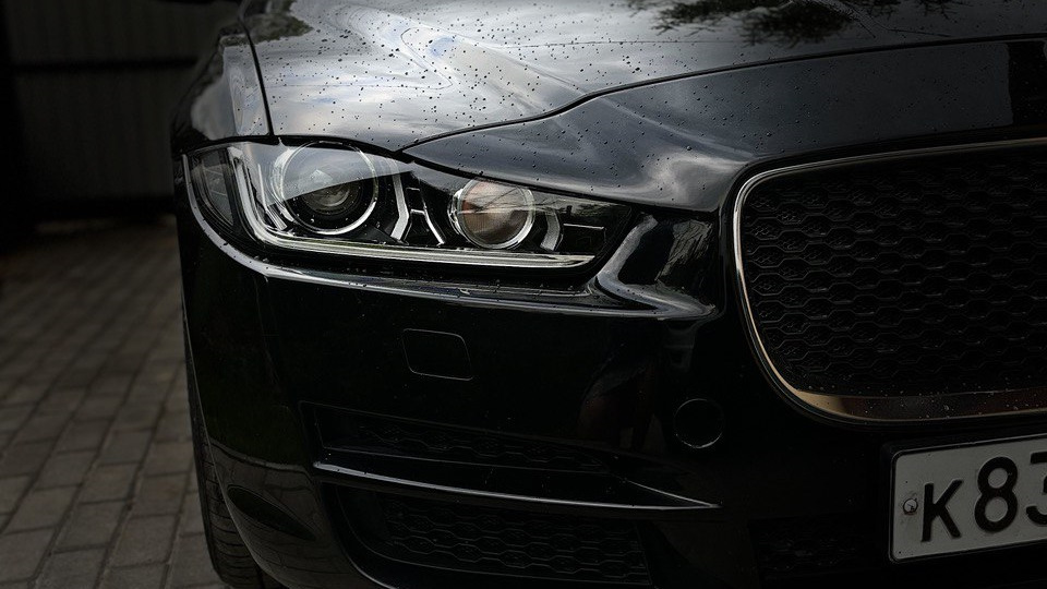 Jaguar XE Bat🦇