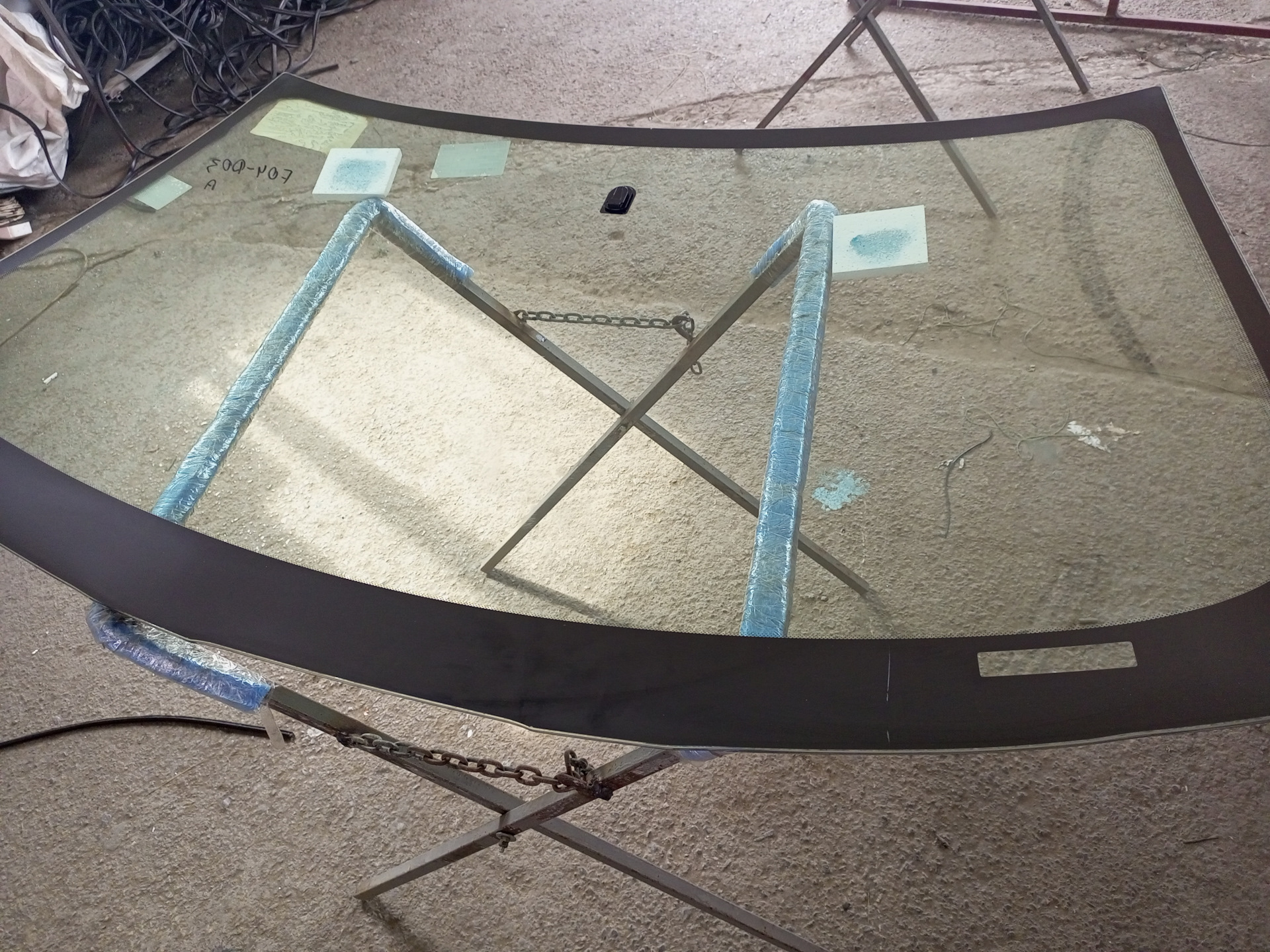 №65 Замена лобового стекла AGC — Chery Tiggo, 2,4 л, 2007 года ...