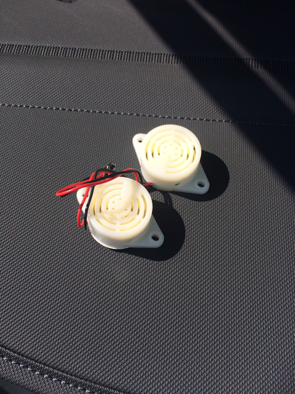 Зуммер заднего хода — Hyundai Santa Fe (3G), 2,4 л, 2016 года ...