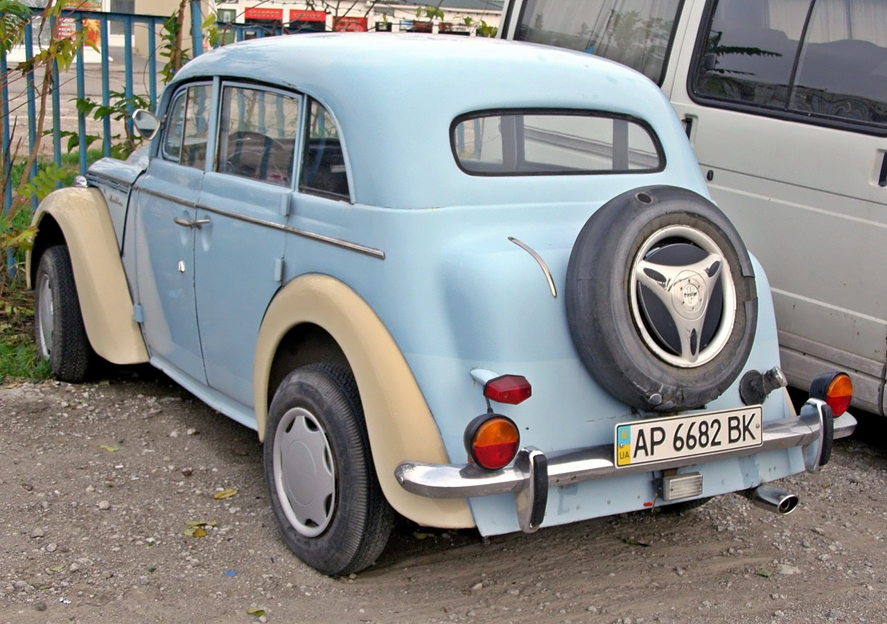 Москвич 400 hot Rod