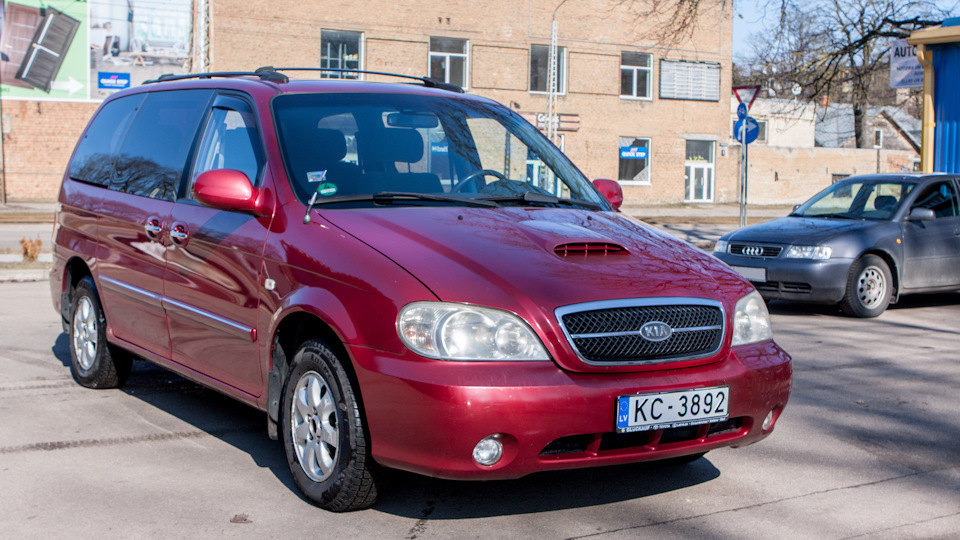 Выбивает предохранитель ILLUMI — 10A — KIA Carnival (1G), 2,9 л, 2004 ...