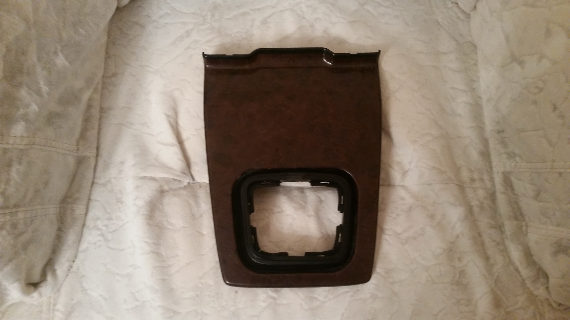 17. Рамка чехла КПП от ГАЗ 31105 — ГАЗ 3111, 2,4 л, 2001 года | своими ...