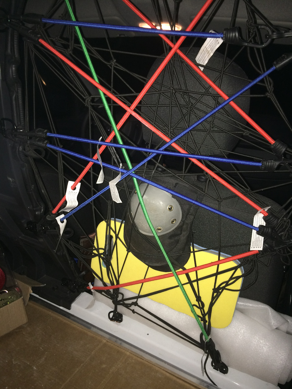 Перегородка грузового отсека Лада Ларгус Фургон — DRIVE2