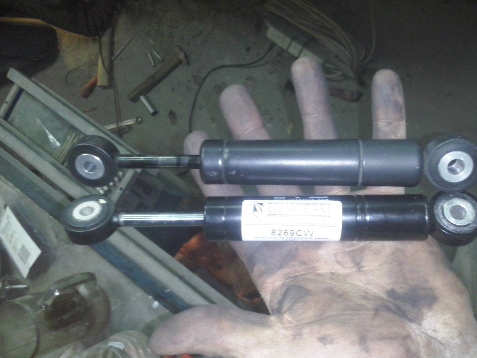 8269CW Амортизатор натяжителя ремня MB W202/W124 2.0D-3.0D M604-M606 93 ...