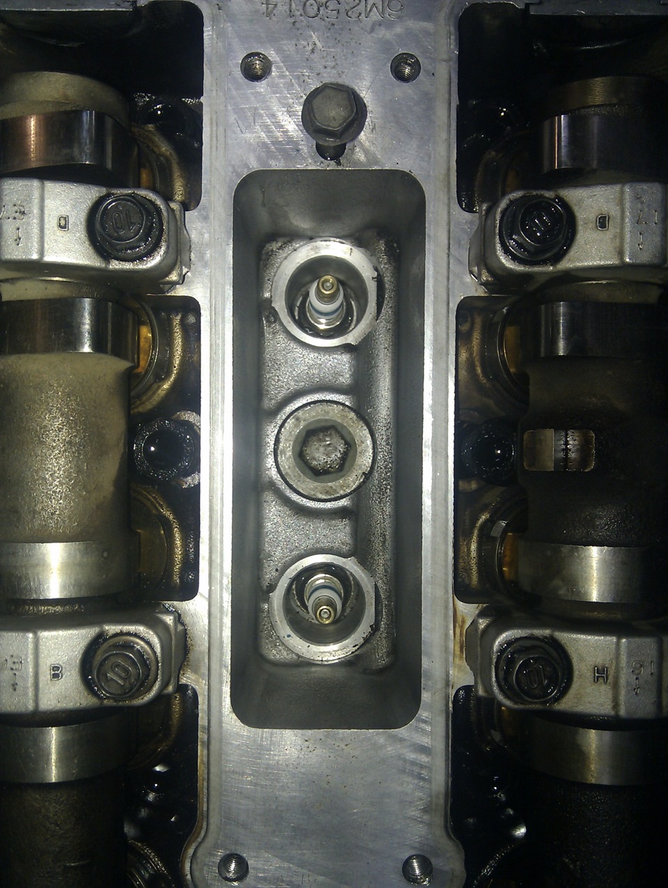 Чистка свечных колодцев. — ГАЗ 31105, 2,5 л, 2007 года | своими руками ...