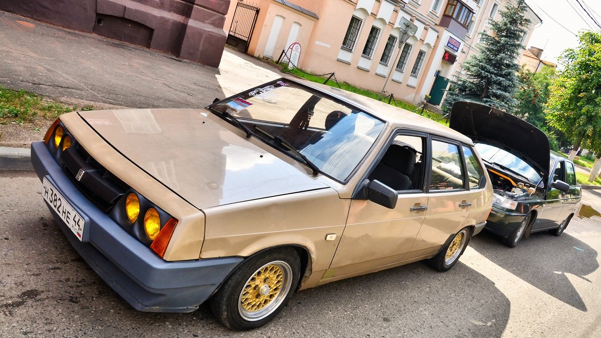 Lada 2109 stance