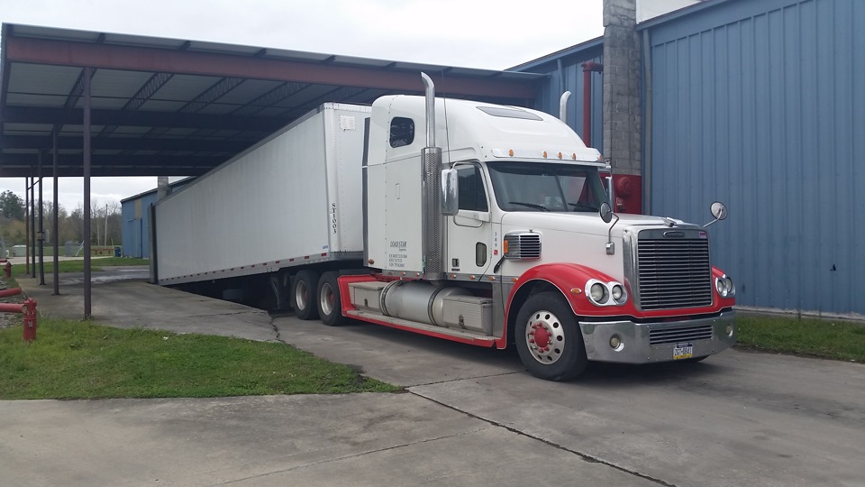 Машина freightliner Coronado серая