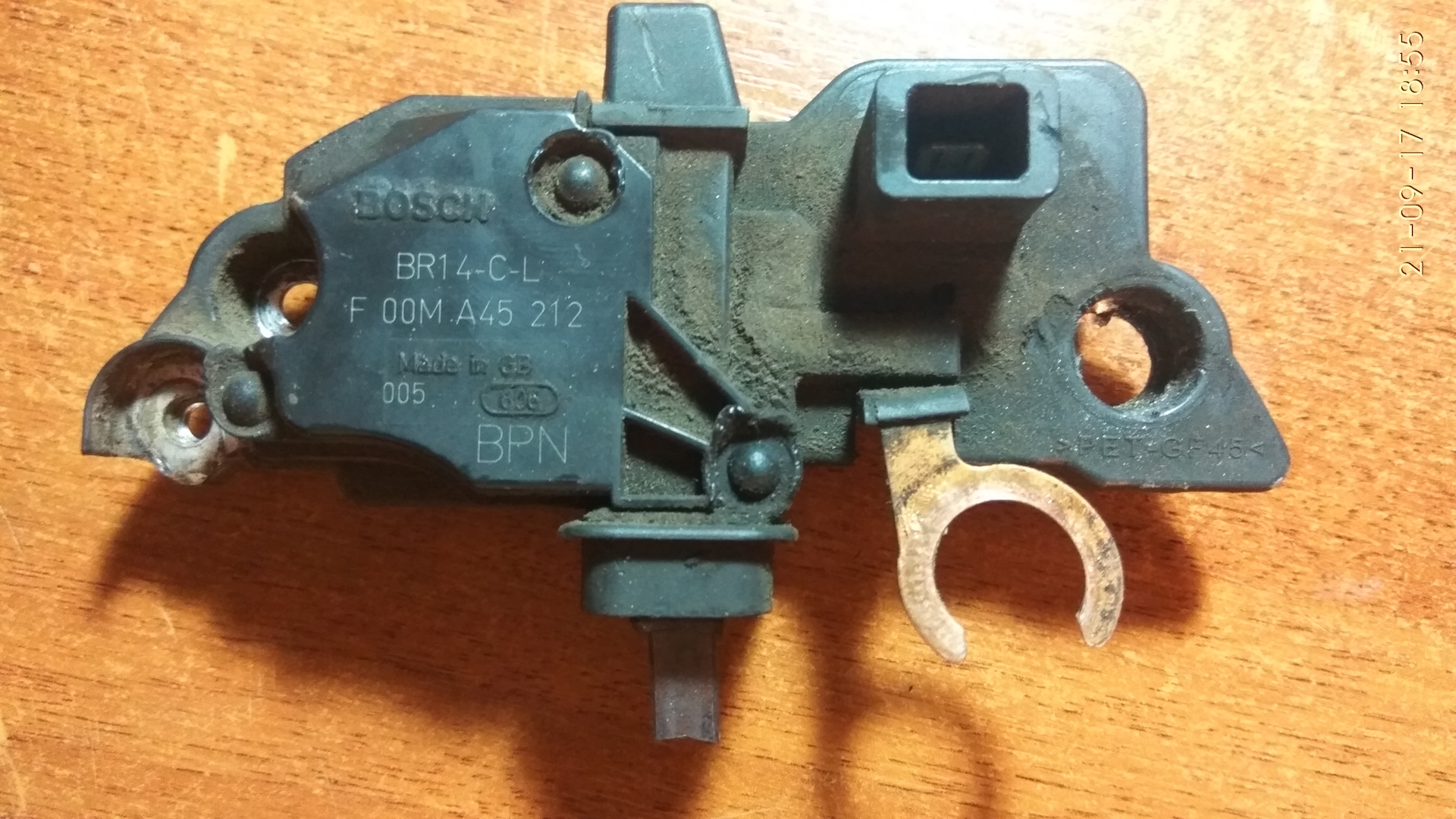 Bosch-f00ma45248. Bosch f00m144197 регулятор генератора. 0 5 v08 012000. Реле напряжения генератора бош br14-m1 f oom 145 230. Электронные часы 12:00.