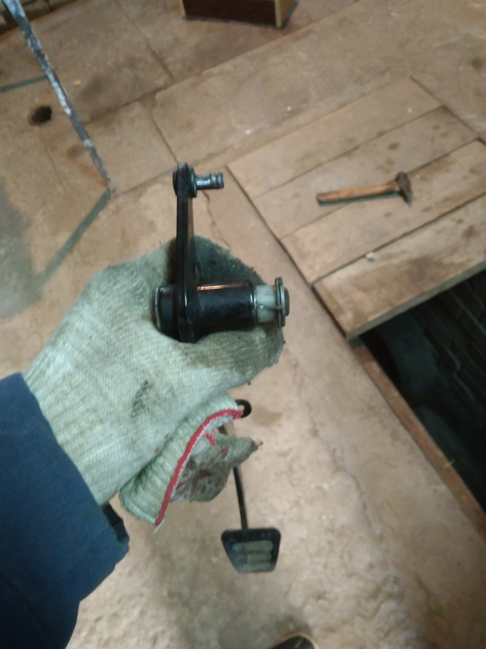 Ревизия ОЖ и тугая педаль сцепления. — Lada 21101, 1,6 л, 2005 года ...