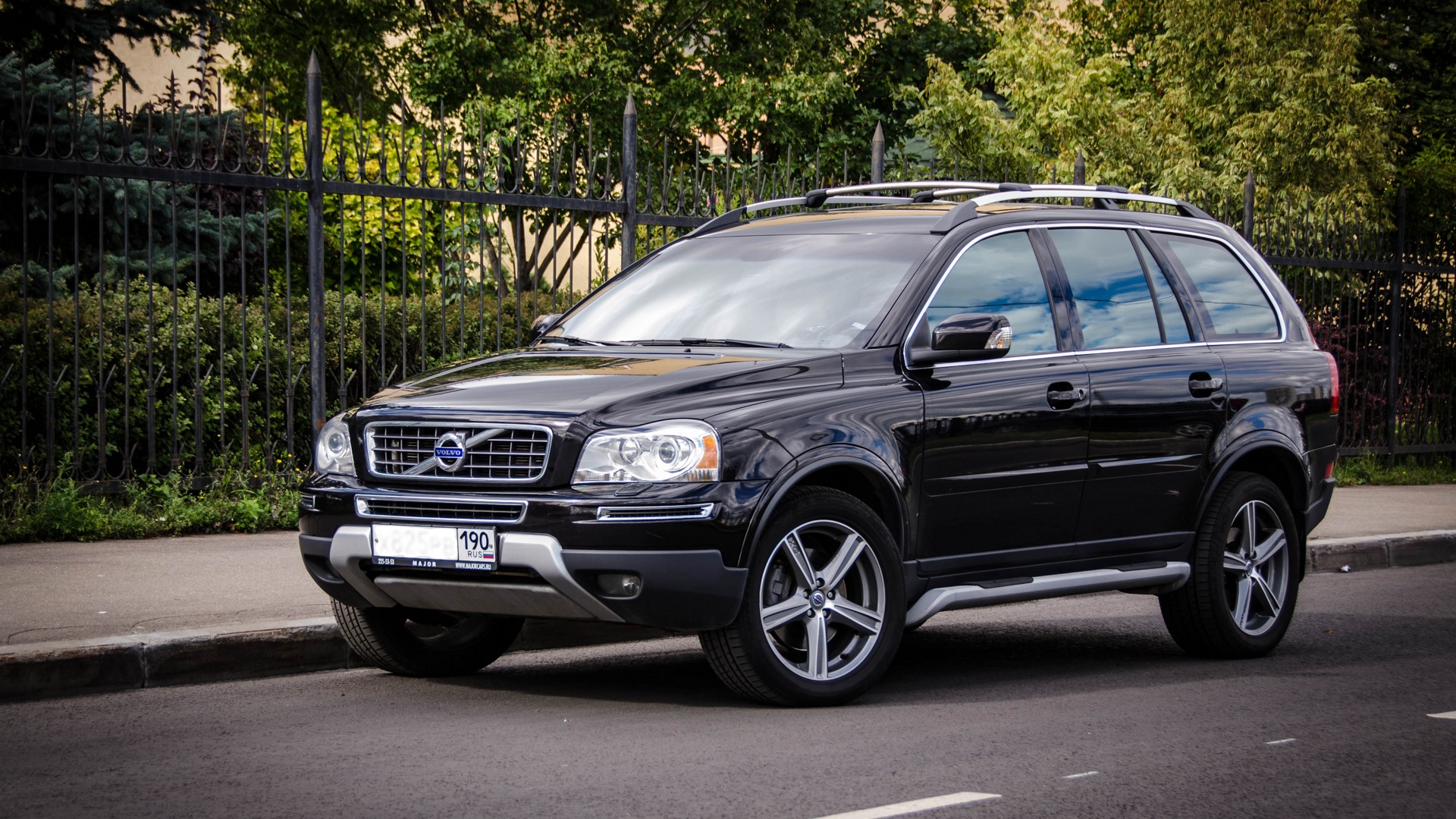 Xc90 2.5. Volvo xc90 (1g). Вольво хс90 2011. Вольво хс90 первого поколения. Volvo xc90 дорестайл.