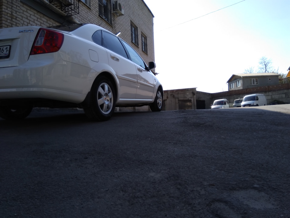Диски. Гайки. Сумка под домкрат. — Daewoo Gentra, 1,5 л, 2013 года ...