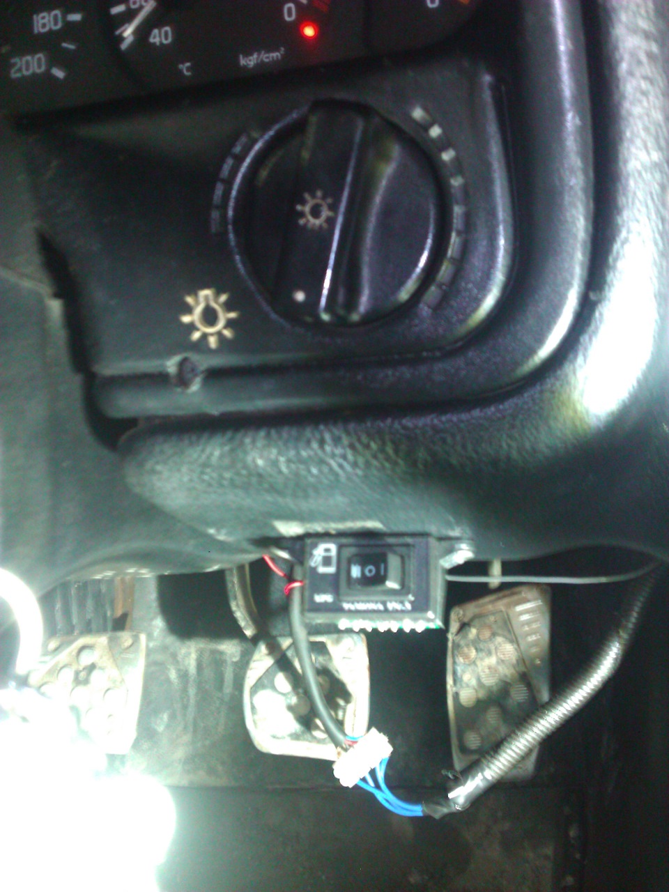 Переносим кнопку газа на торпеду — ГАЗ 31105, 2,3 л, 2004 года ...