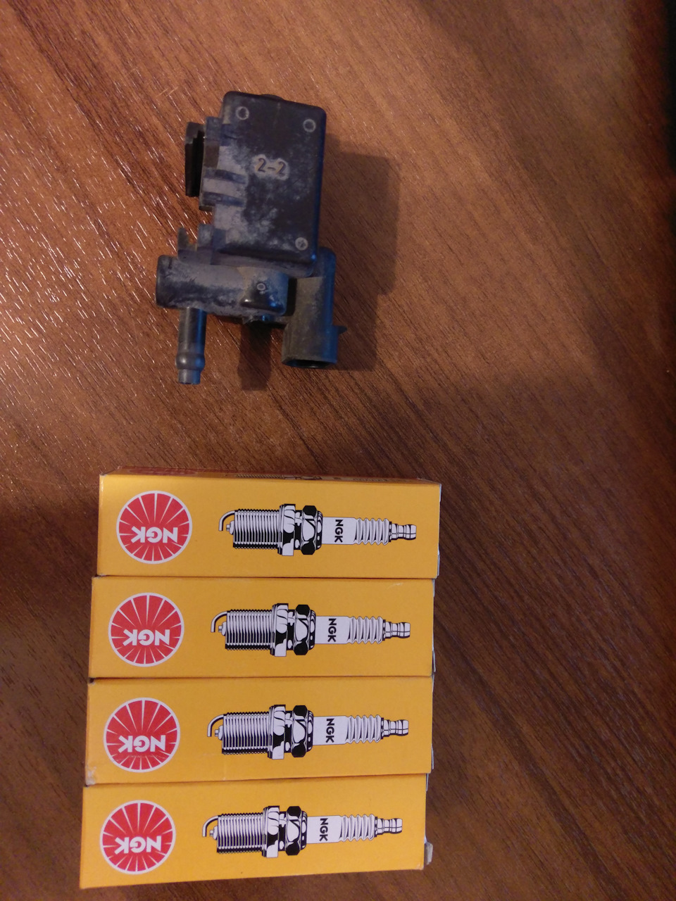 Новый клапан продувки адсорбера, свечи NGK и Б.У Катушки зажигания ...