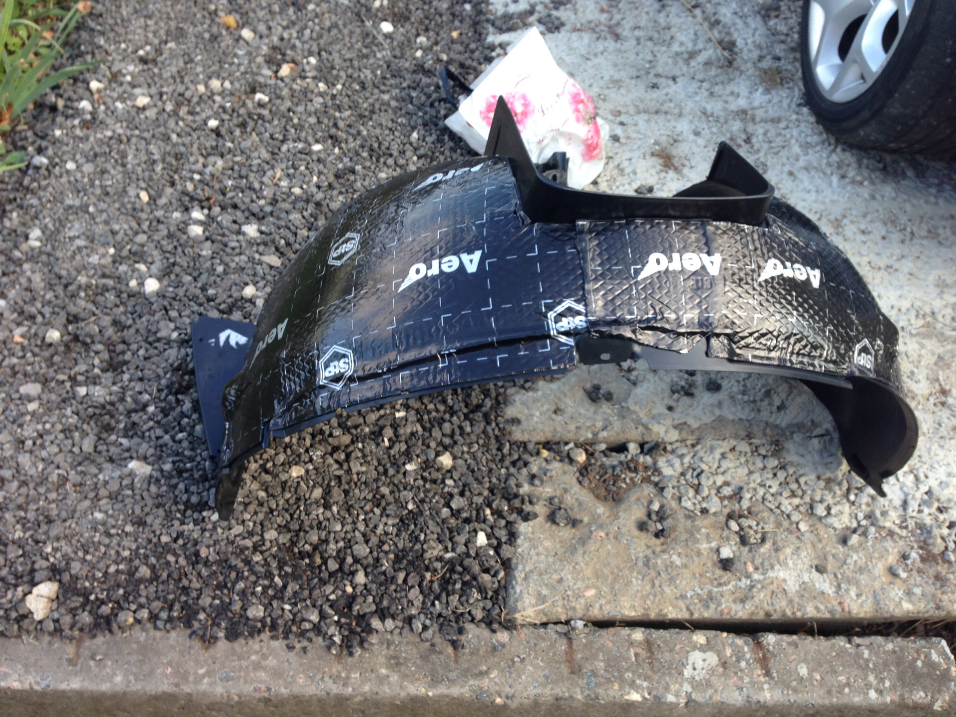 Подкрылки задние фольксваген т4. Подкрылки передние volkswagen t5. Vw transporter t5 внутренние арки колес. Подкрылок т5. Подкрылки на транспортер т5.