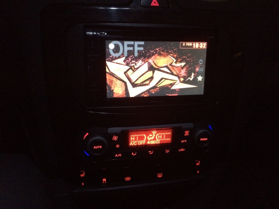 Поменял штатную магнитолу на Pioneer — Ford Focus Hatchback II, 1,6 л ...