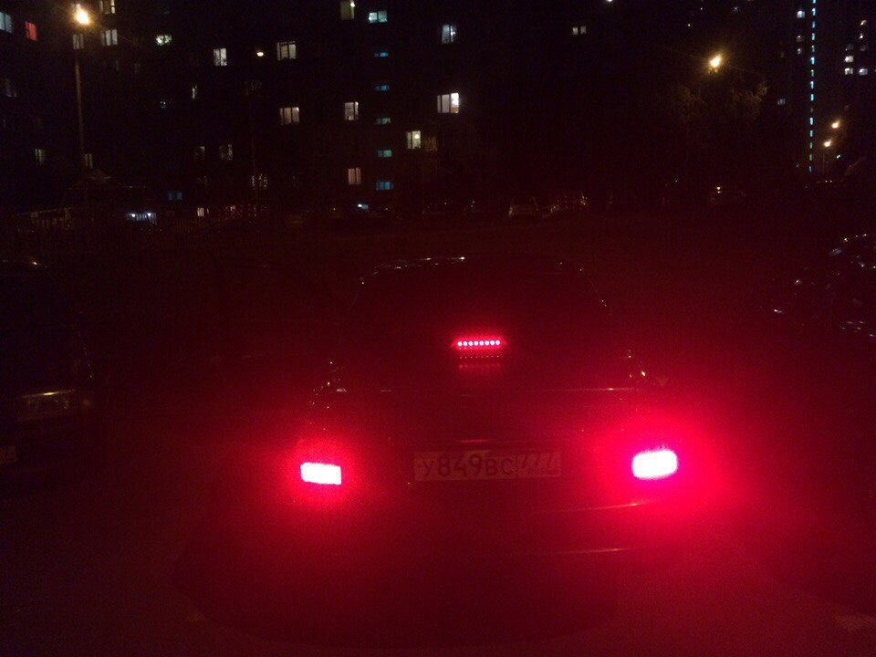 Замена моторедуктора и установка штатной задний полки — Lada Приора ...