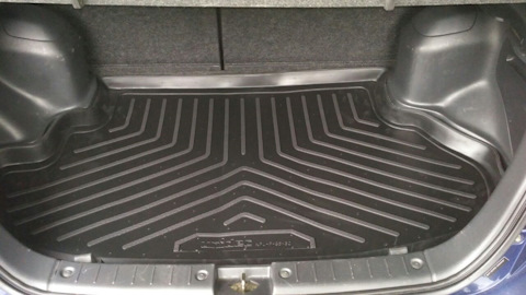 Як правильно обирати килимок для багажника?