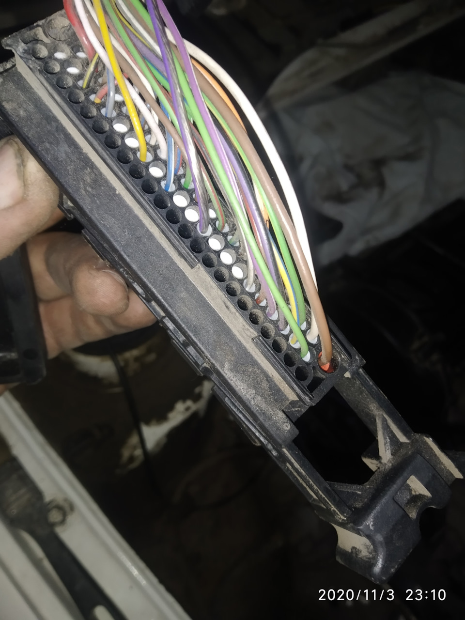 80AAAgEXH A 960 гольф 3 что под капотом