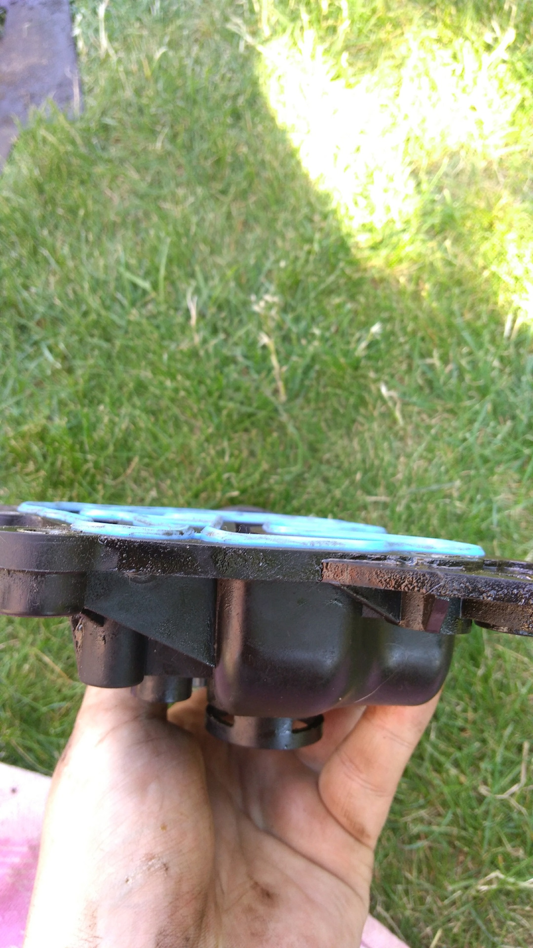 замена прокладки термостата и промывка расширительного бачка! Часть 2 ...