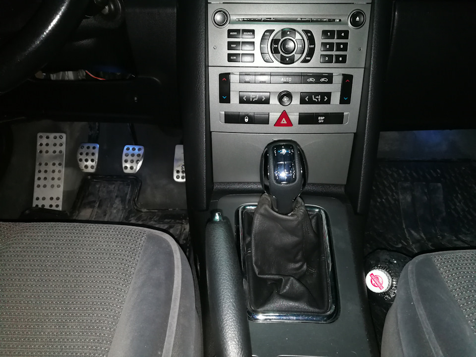 Как снять кпп пежо 407 Новая рукоятка КПП - Peugeot 407 SW, 2 л, 2006 года аксессуары DRIVE2