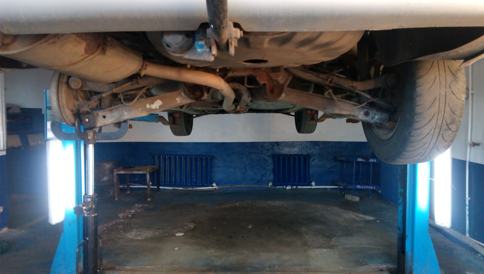 Задние сайлентблоки цапфы — Peugeot 406, 1,8 л, 1999 года | своими ...