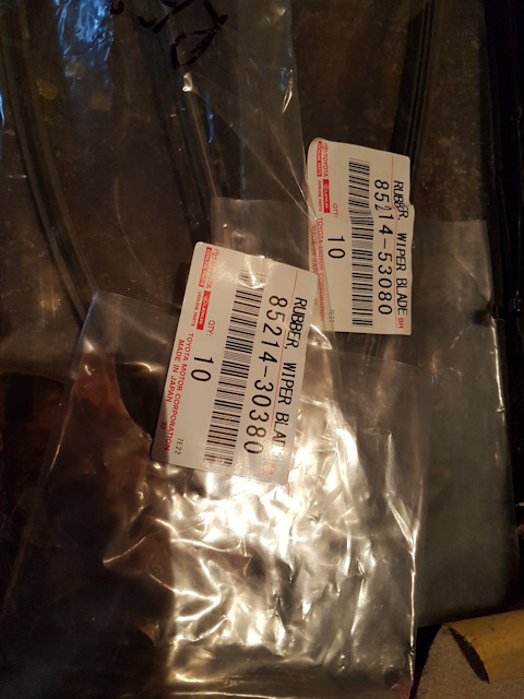 8521430380 Резинка оригинальные сменные на дворники гибридные TOYOTA ...