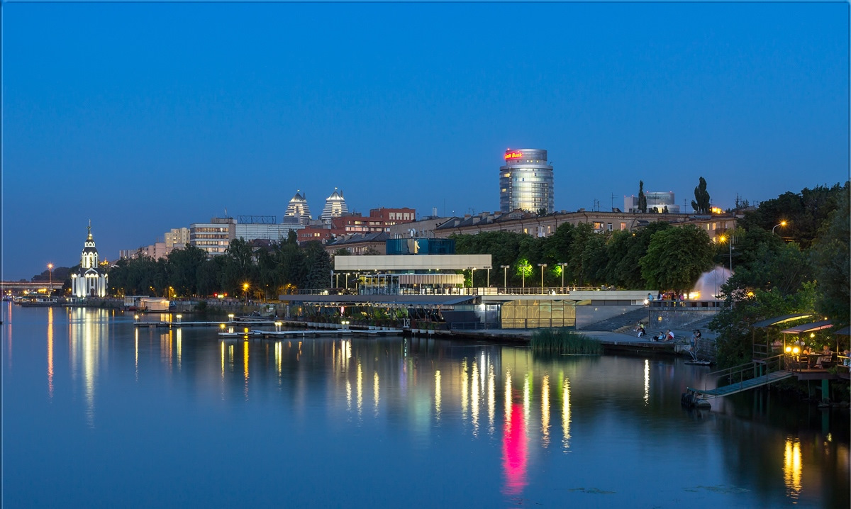 Днепр город. Днепропетровск центр города. Виды днепропетровска. Центр города днепр. Днепр центр города.