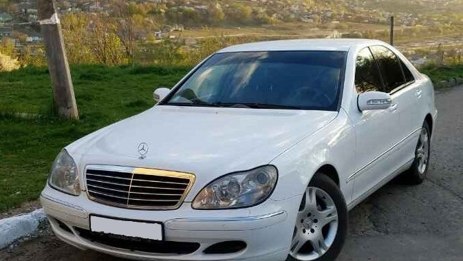 Куплю мерседес 220 дизель. Бежевый Мерседес 220. Бежевый w220.