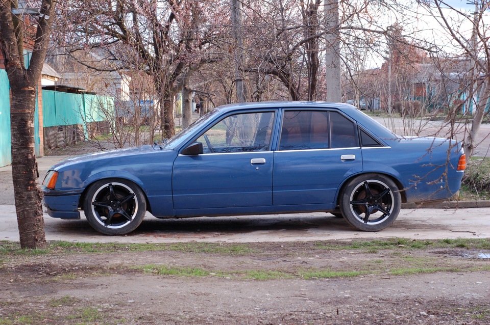 Опель рекорд фото 1986