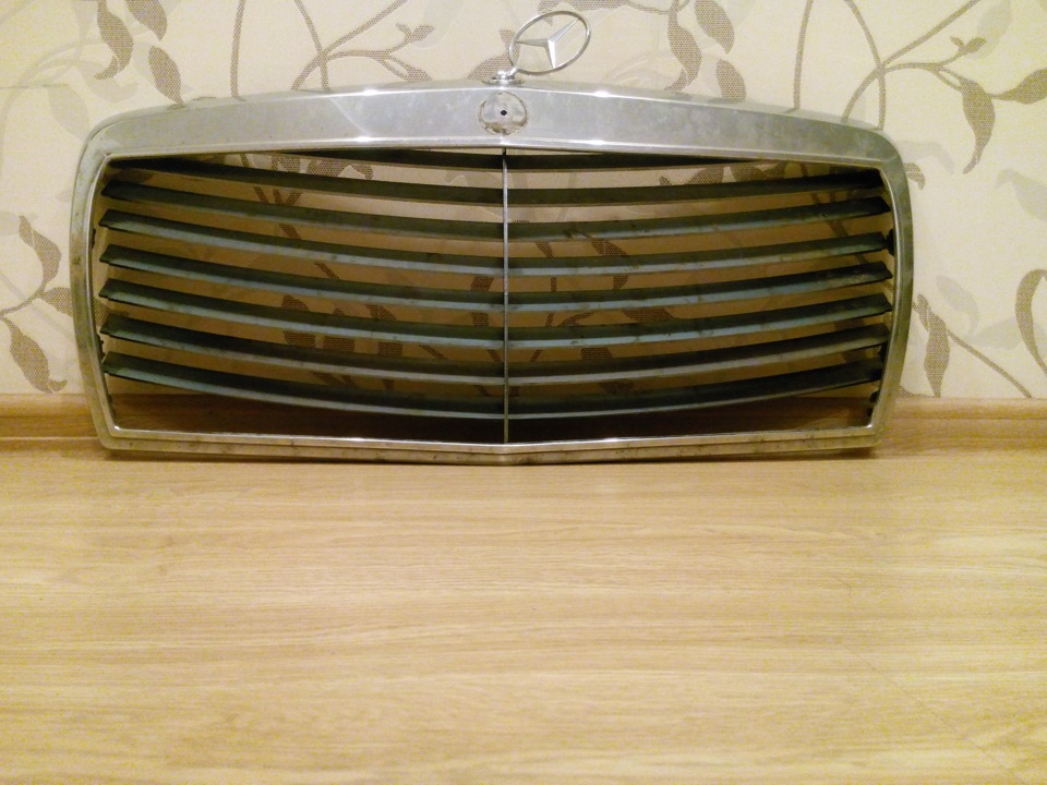 решил заменить решетку радиатора — Mercedes-Benz S-Class (W126), 5,6 л ...