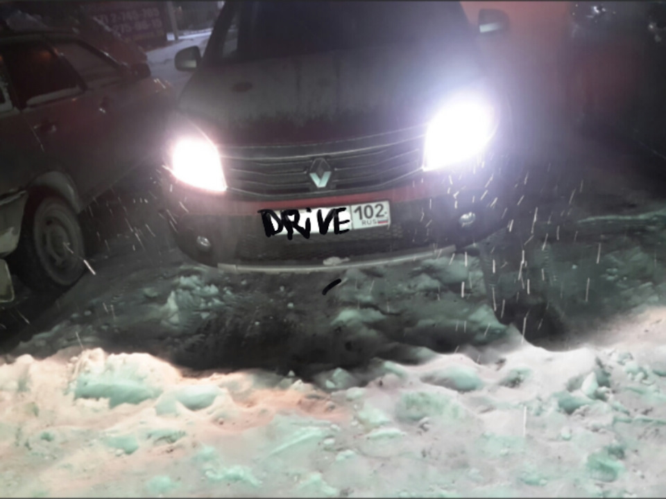Замена лампочек ближнего дальнего света — Renault Sandero Stepway (1G ...