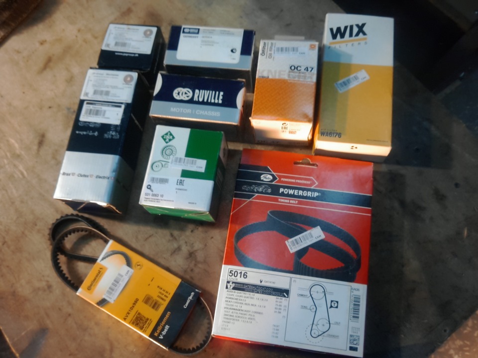 Фото в бортжурнале Volkswagen Golf Mk2. Запчасти на фото: WA6176