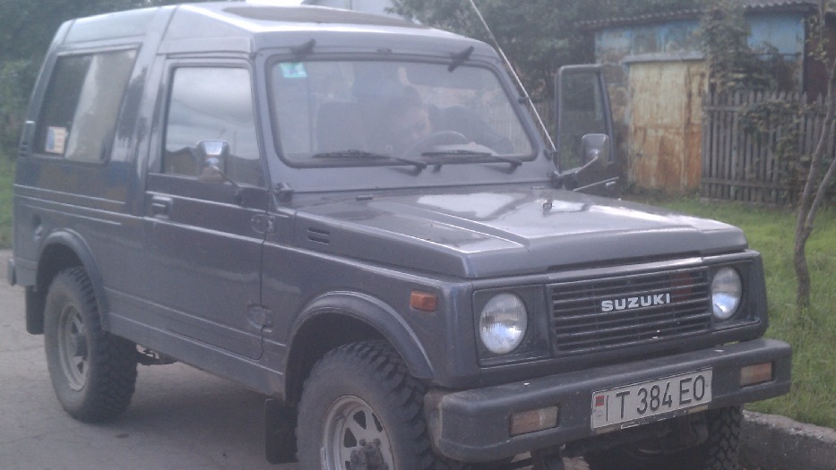 Suzuki Samurai sj413