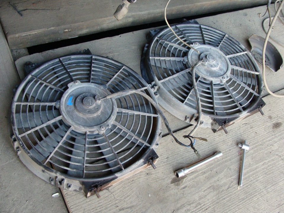 Вентиляторы фирмы Sanden, их я обратно поставлю — Москвич Князь Владимир