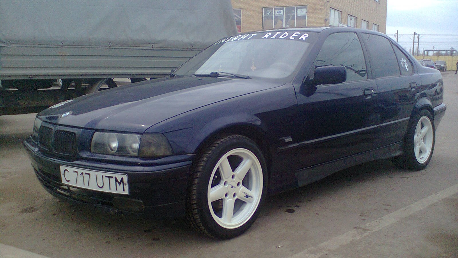 BMW 3 series (E36) 2.5 бензиновый 1995 | БЫСТРАЯ МАШИНА ВСЕЛЕННОЙ на DRIVE2