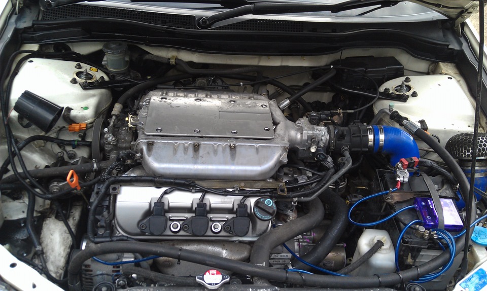V30 a1. Honda Lagreat 3.5 подкапотка. Подкапотное пространство Honda Avancier. Подкапотка Honda Accord 6. Хонда Авансир подкапотка.