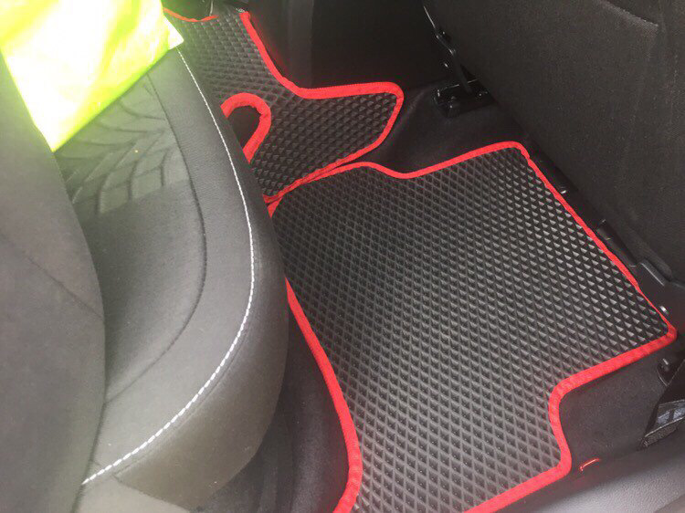 Skoda Yeti — URBAN MATS на DRIVE2