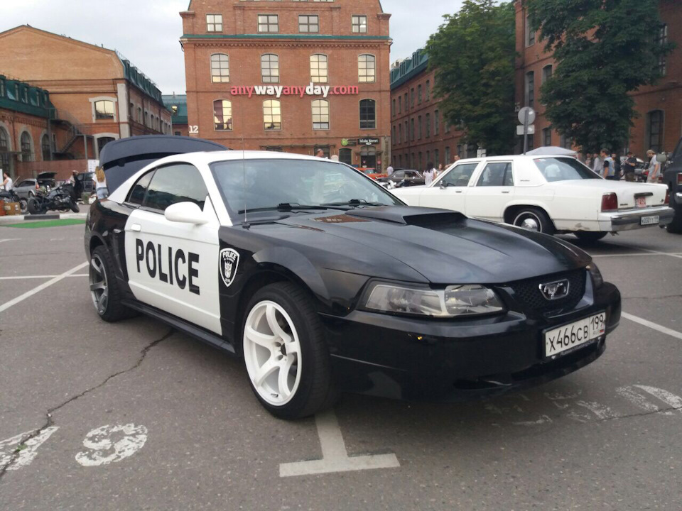 52 регион. Форд Мустанг 2000 Police. Ford Mustang 2000 года 3.8. Ford Mustang IV Police. Ford Mustang номер 666.