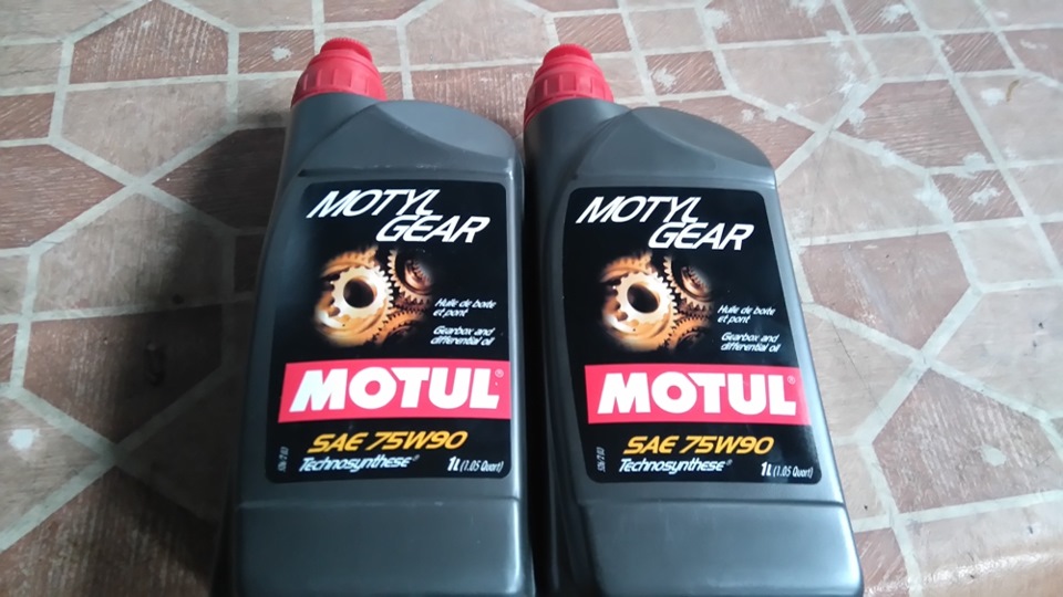 Какой motul лить в субару