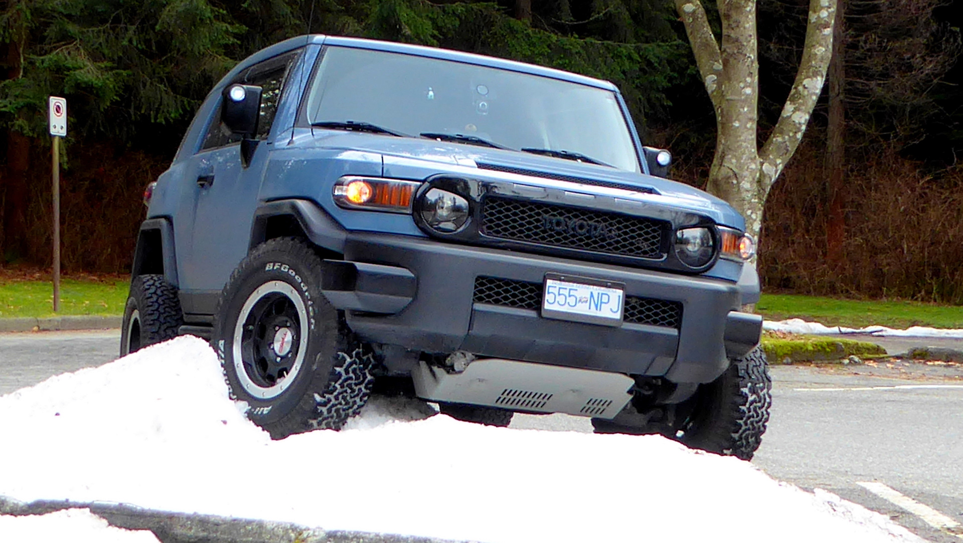 Toyota FJ Cruiser 2009 габариты