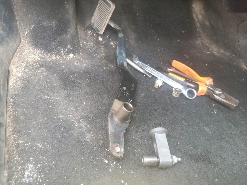 Ремонт педали сцепления Волга сайбер (Volga Siber) часть следующая ...