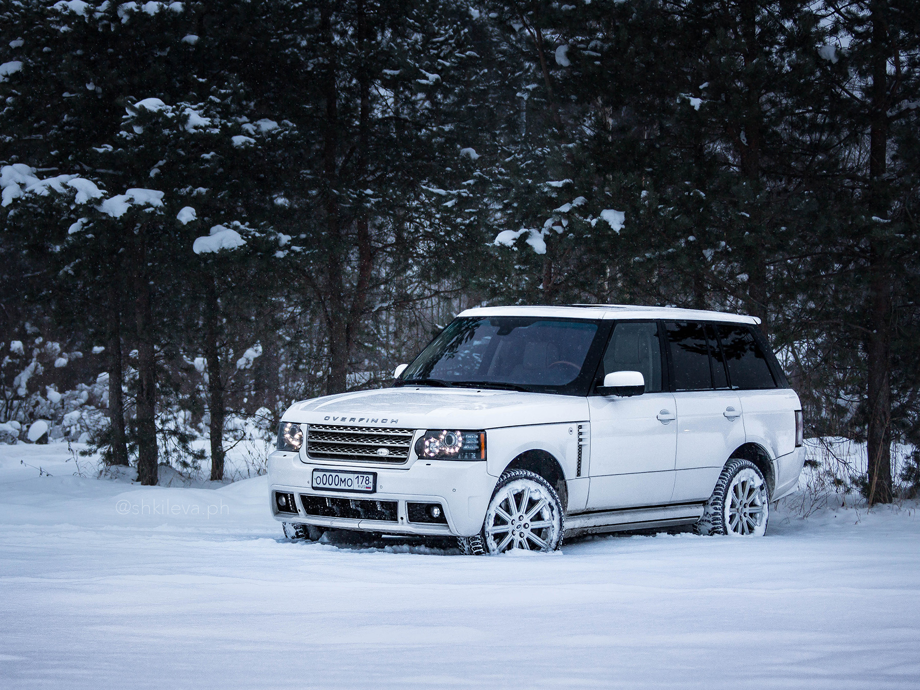 Почему range rover. Рендж Ровер 666. Рендж Ровер мама. 3 Белый Рендж Ровер зимой. Рендж Ровер мама 4.4.