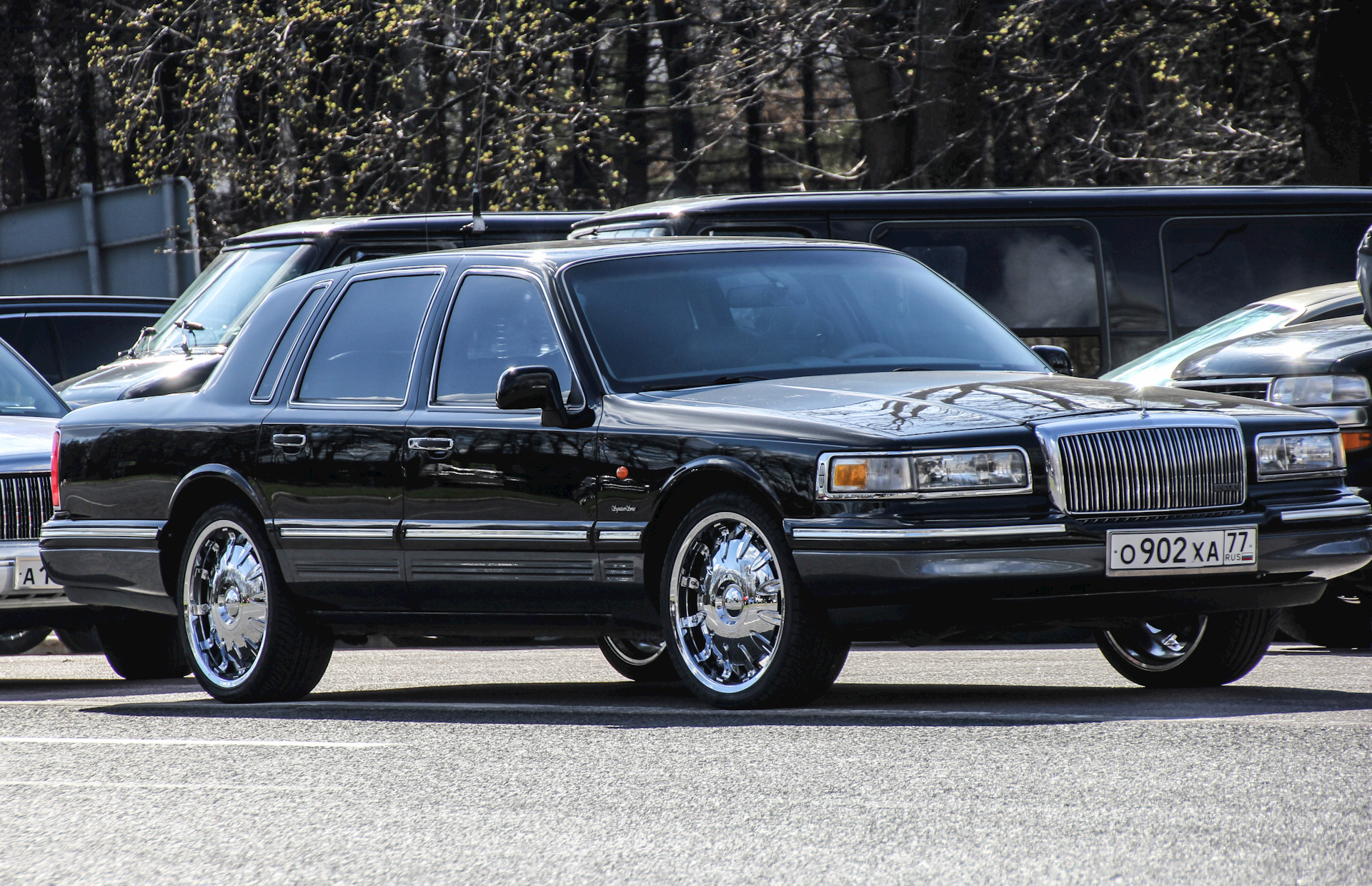 Линкольн таун кар. Линкольн Таун кар 2. Линкольн Таун кар 1992. Lincoln Town car 1992 Tuning. Lincoln Town car Tuning.