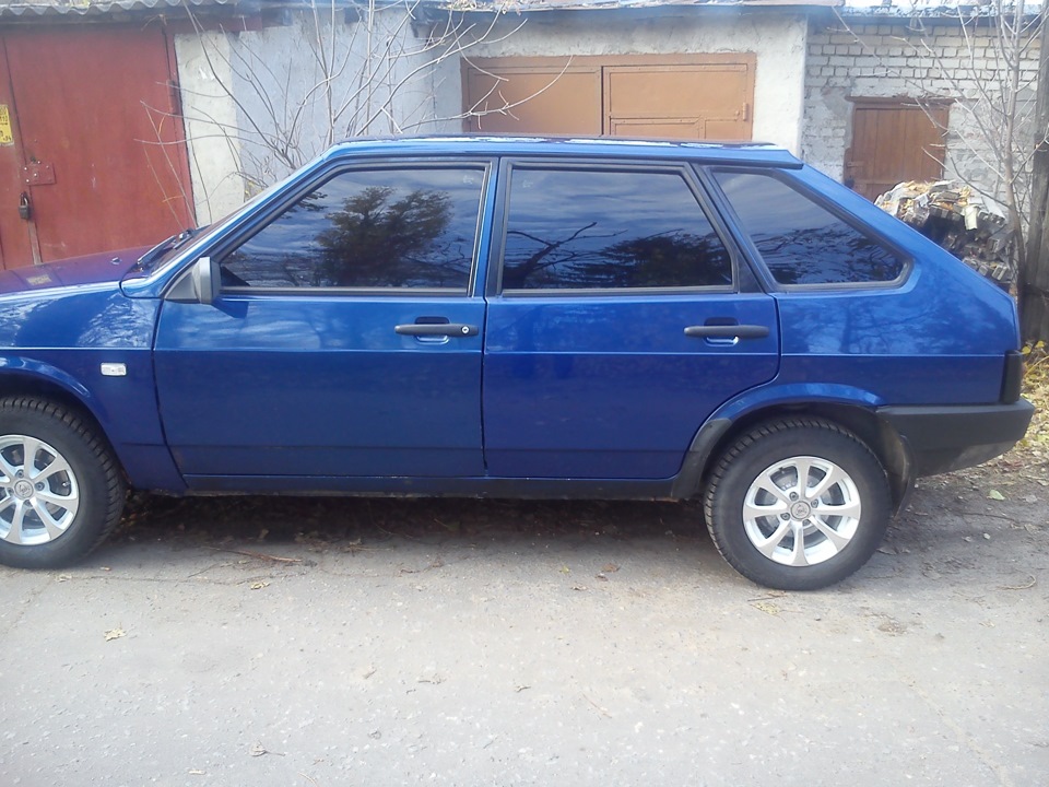 Опель астра въхал в заднюю левую дверь. — Lada 21093i, 1,5 л, 2002 года ...